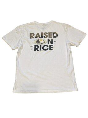 T&C Town and Country Surf Designs Hawaii Raised on Rice Gravy All Ova T Shirt L